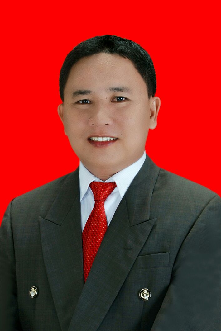 Dr. Yaredi Waruwu,S.S.,M.S.